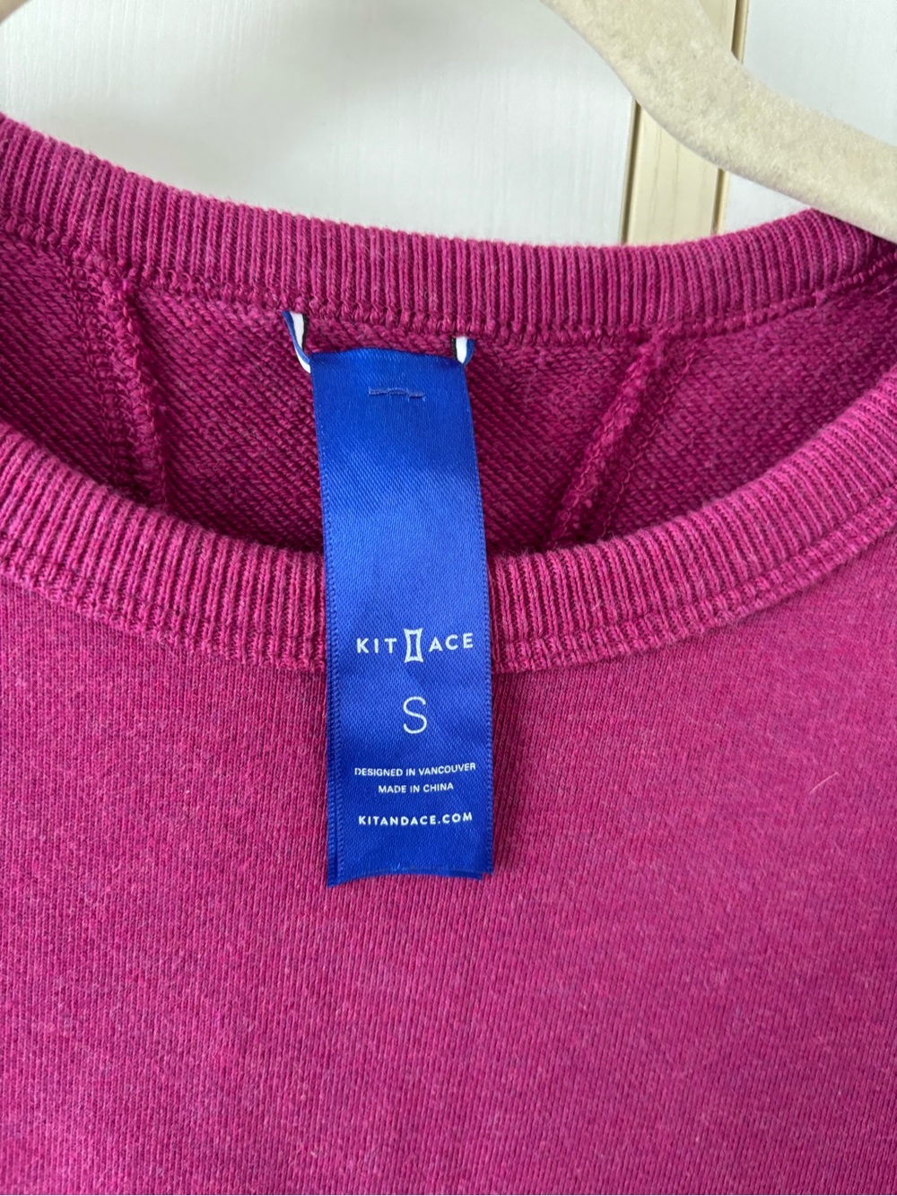 Kit and Ace Pink Crewneck Sweatshirt Zip Pocket Minimalist Small Quiet Luxury - Picture 8 of 12